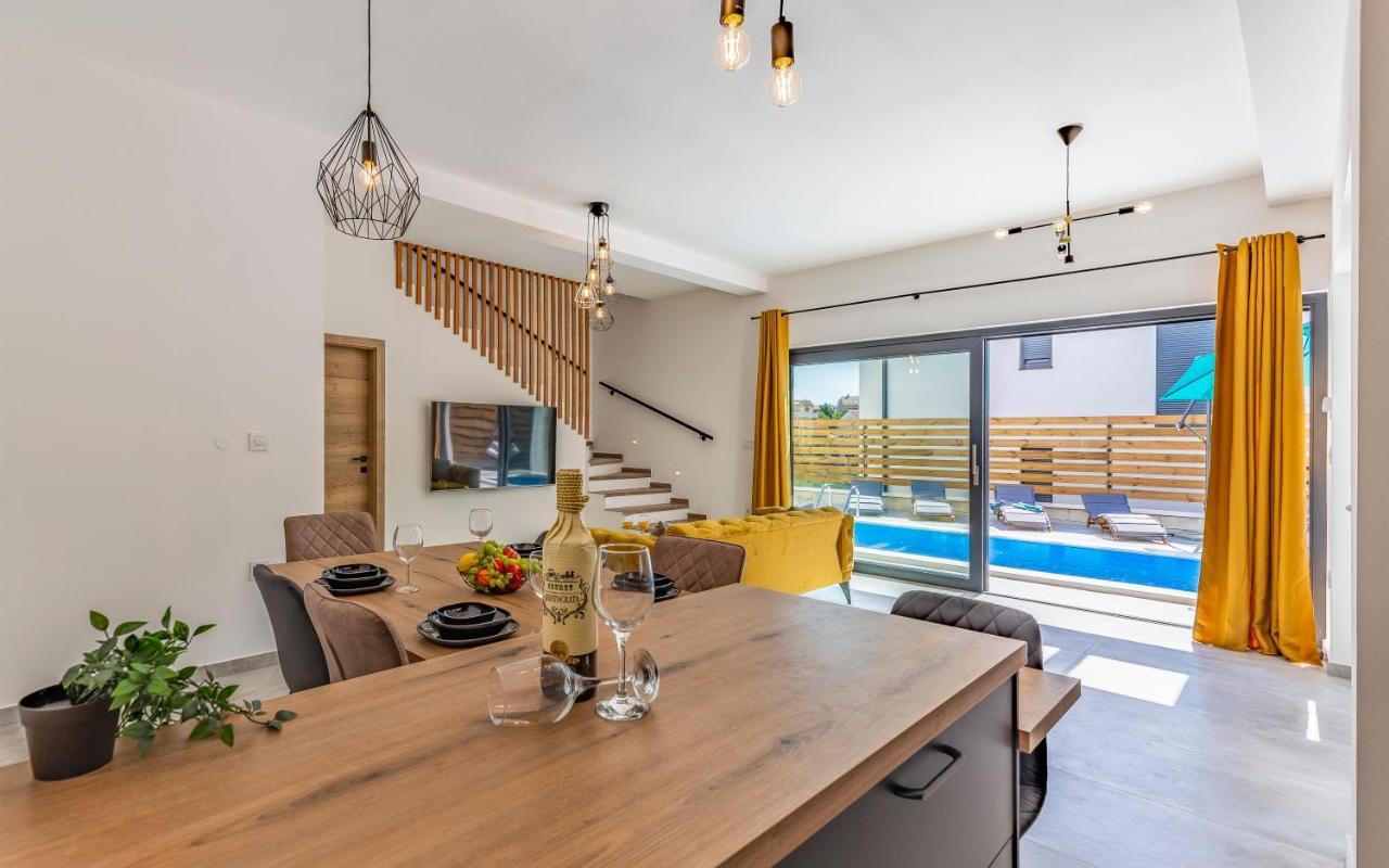 Villa Rougemarin - Marin With Private Pool 메덜린 외부 사진