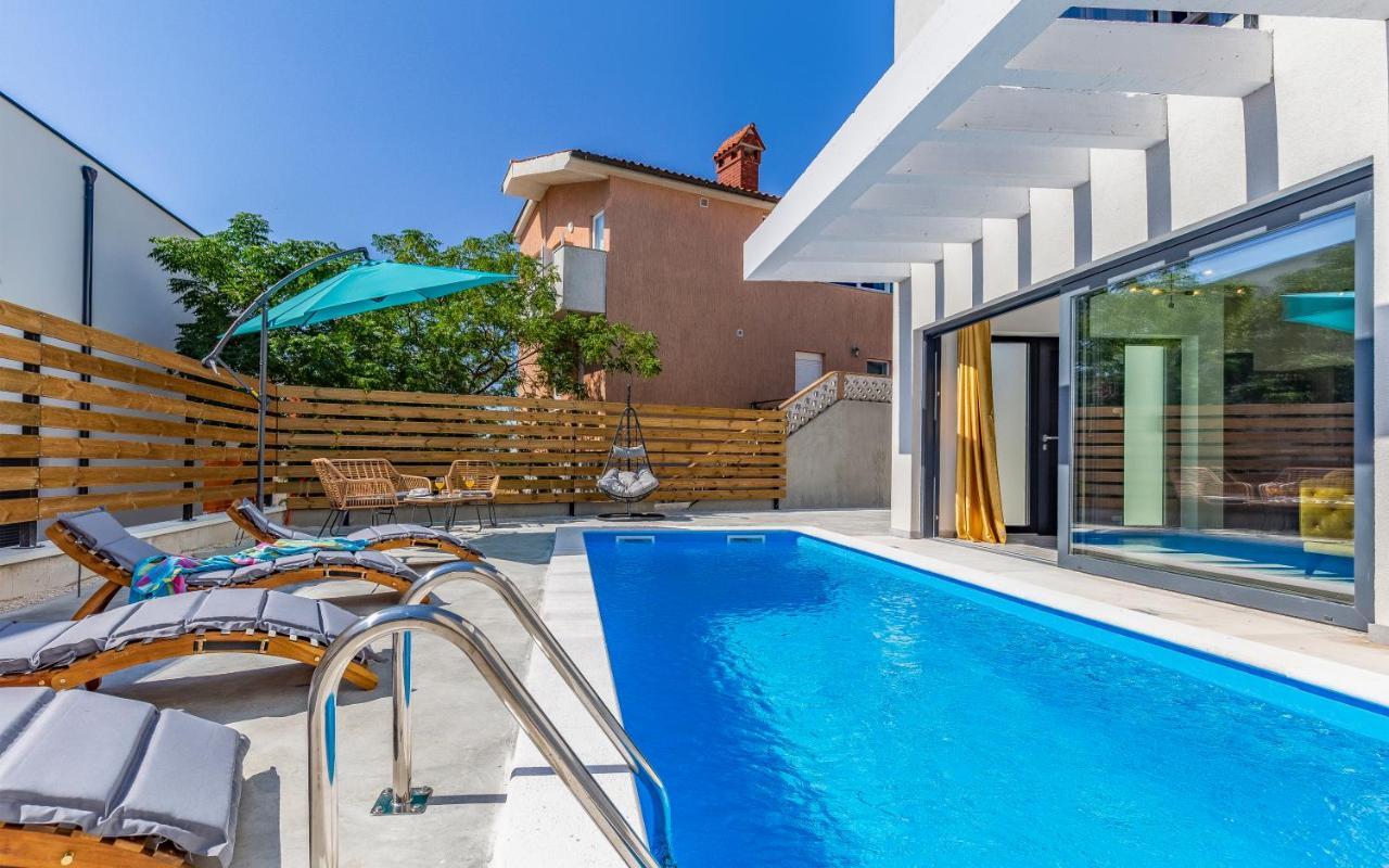 Villa Rougemarin - Marin With Private Pool 메덜린 외부 사진